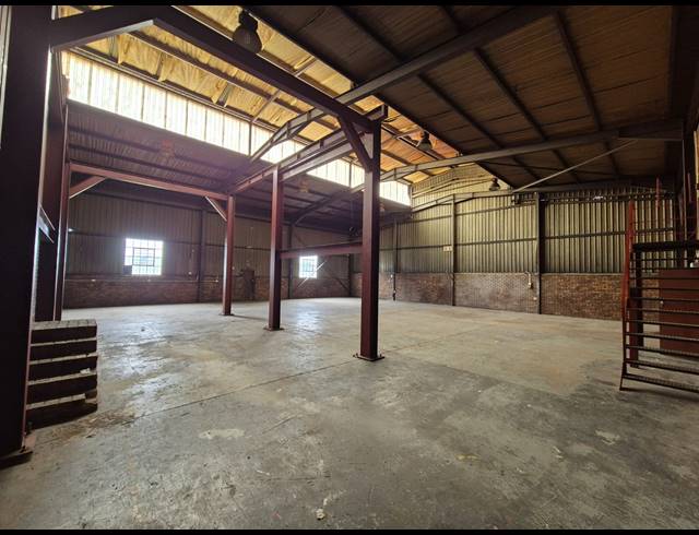 510M² WAREHOUSE TO LET IN WADEVILLE